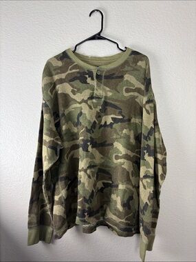 Faded Glory army print Long sleeve quarter button shirt (2XL)